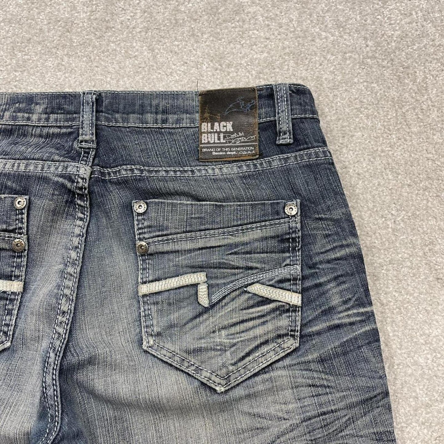 Y2k embroidered denim shorts blue W33 Black Bull summer festival jorts stitch detail