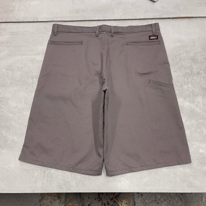 Baggy grey Dickies carpenter shorts W38