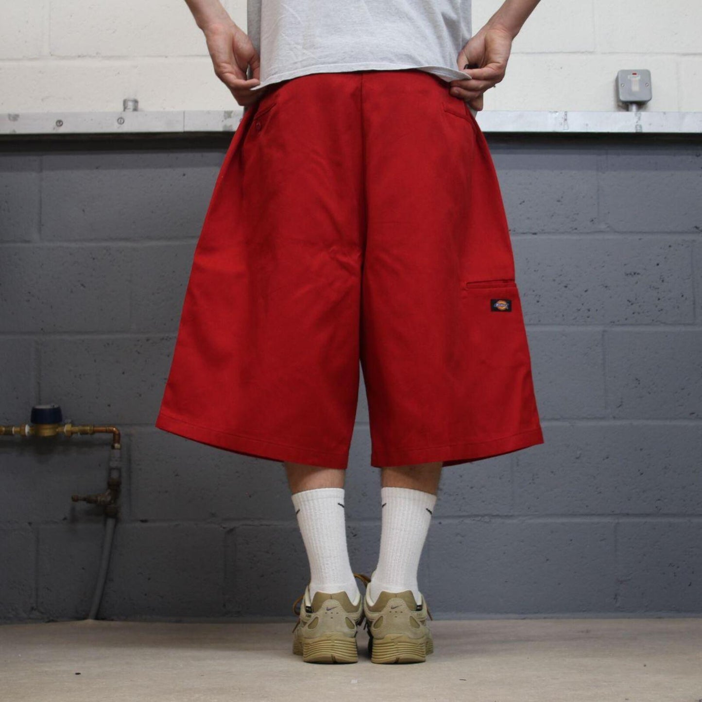 Dickies extra baggy chino shorts carpenter red Surf style skater shorts long wide leg festival
