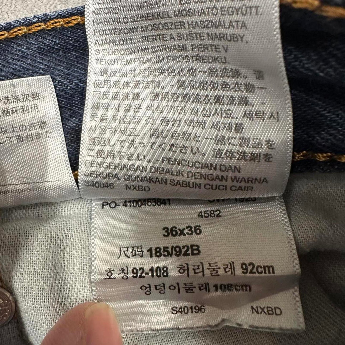 Levis 505 jeans blue loose W36L36 straight leg y2k style pants red tab logo