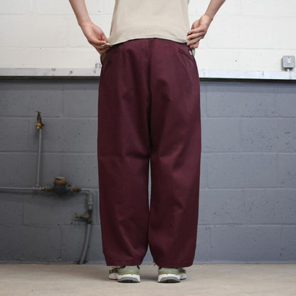 Burgundy Dickies chino style skate pants W40 L25