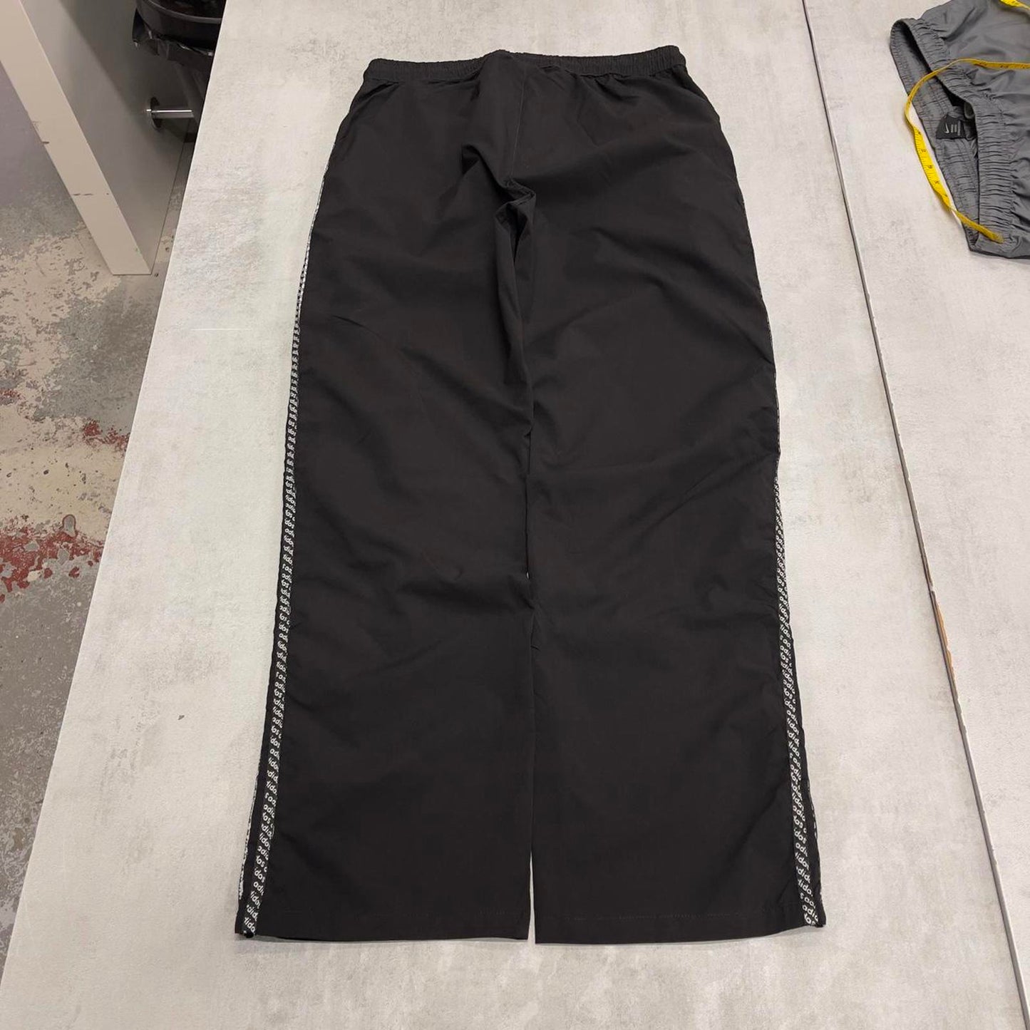 Black loose Adidas trackies XL