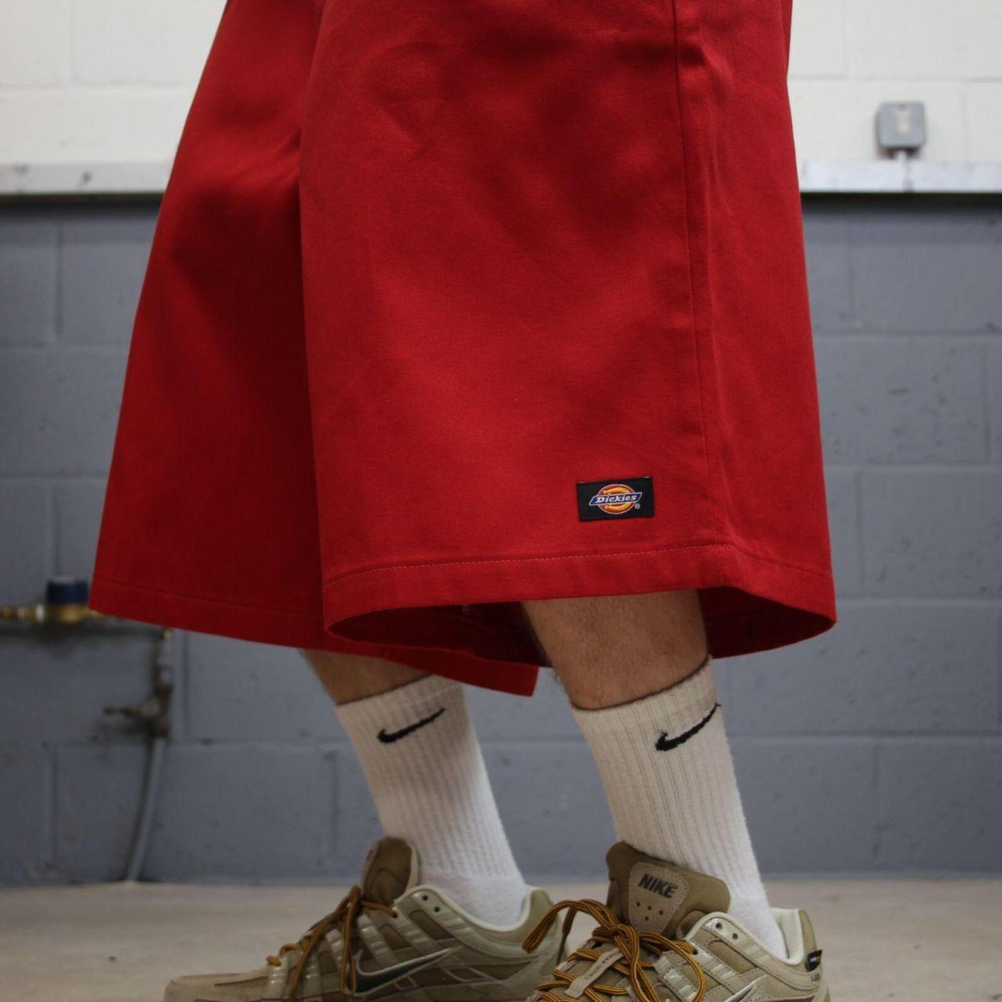Dickies extra baggy chino shorts carpenter red Surf style skater shorts long wide leg festival