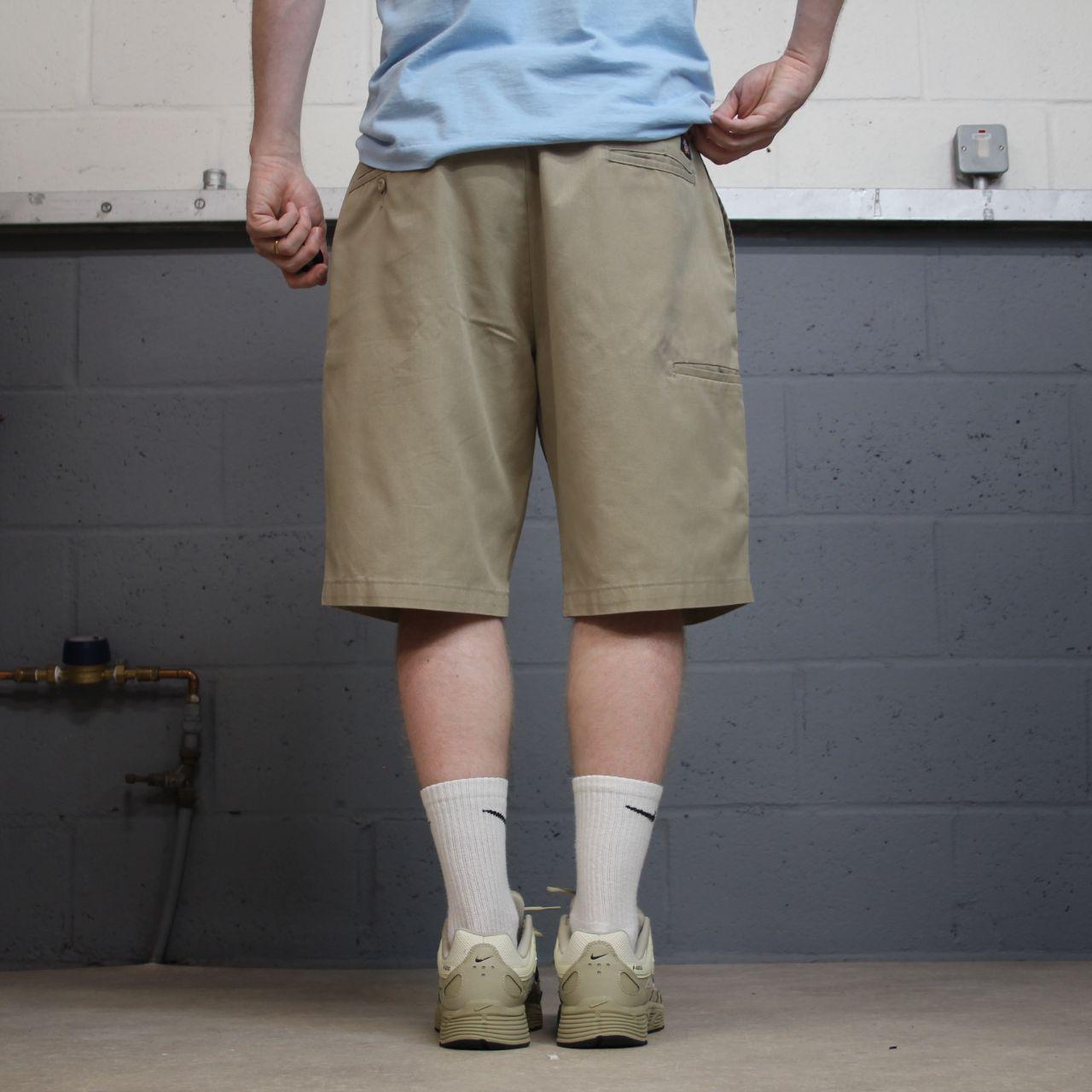 Dickies carpenter chino shorts khaki Chino style skater shorts loose leg festival