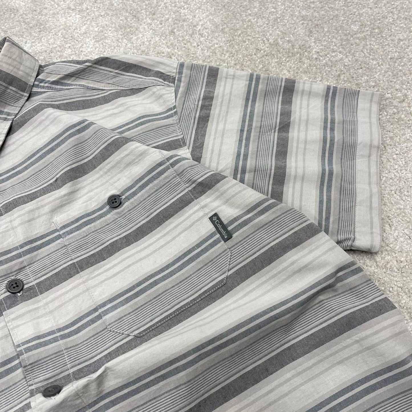 Y2K striped shirt short sleeve Columbia grey Surf style stripey shirt summer festival