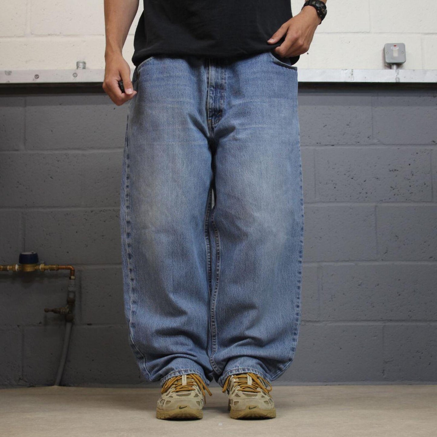 Levi’s baggy jeans 560 y2k blue Loose wide leg denim pants red tab logo