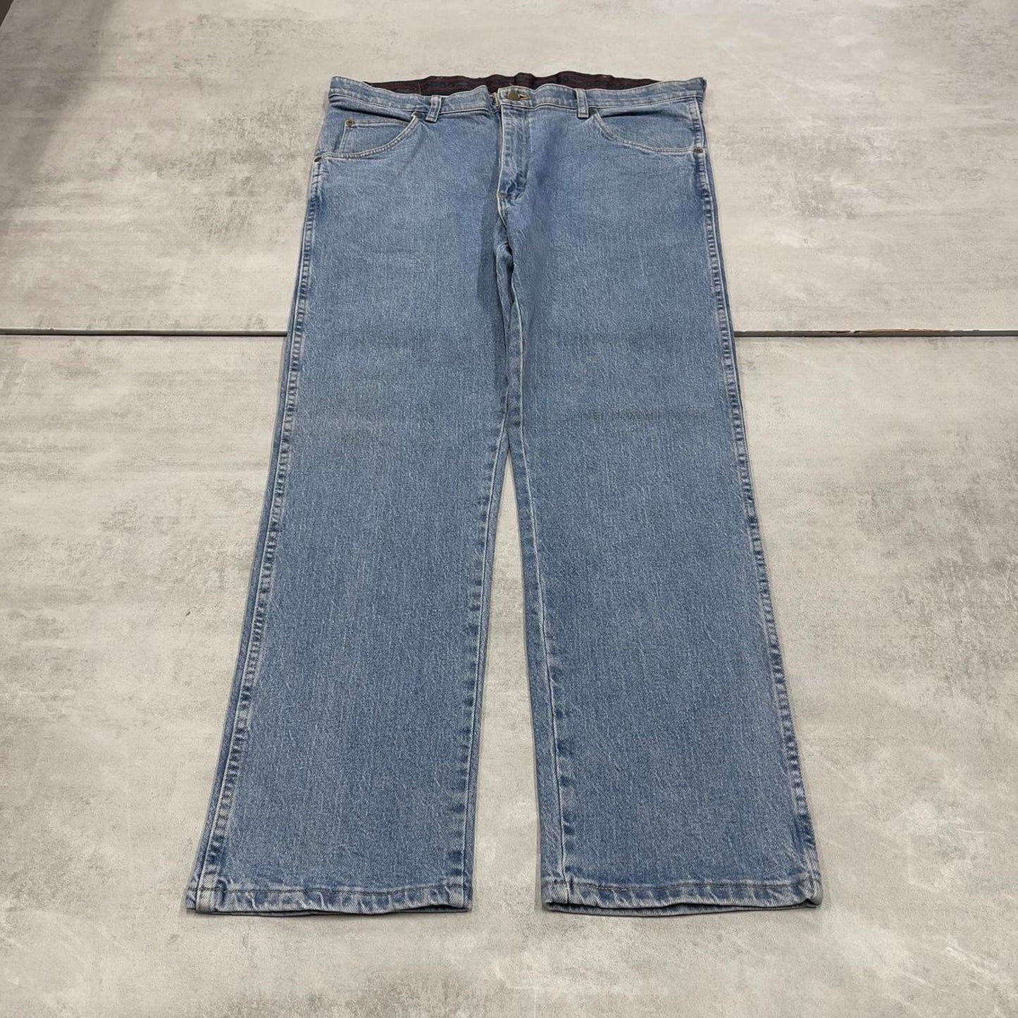 Vintage Wrangler jeans W36L29 blue Wrangler 5 pocket jeans waist patch