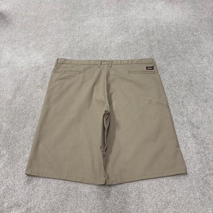 Dickies baggy chino shorts W42 khaki long leg chino style summer skater shorts