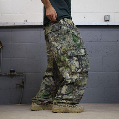 Vintage Mossy Oak baggy camo cargo pants green Loose leg camouflage Y2K hunting style trousers