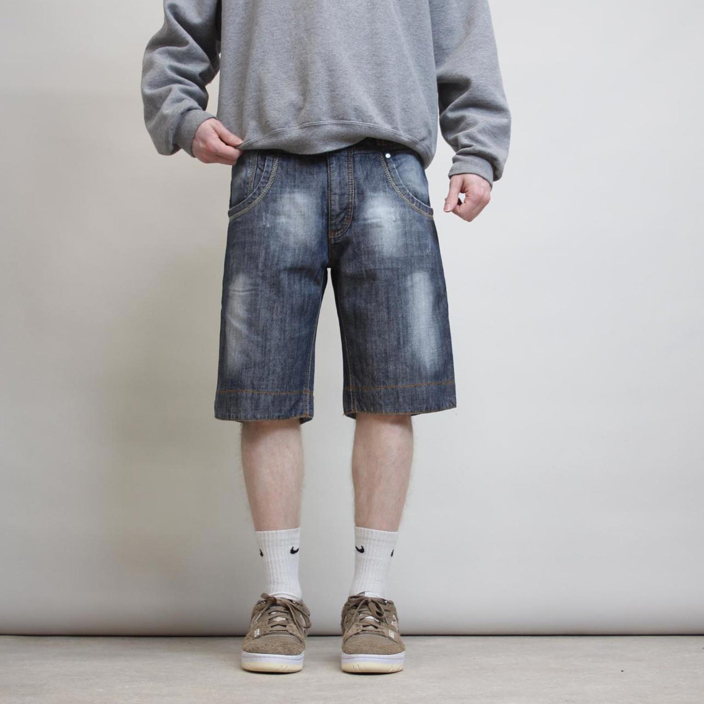 Blue SWS denim shorts W36