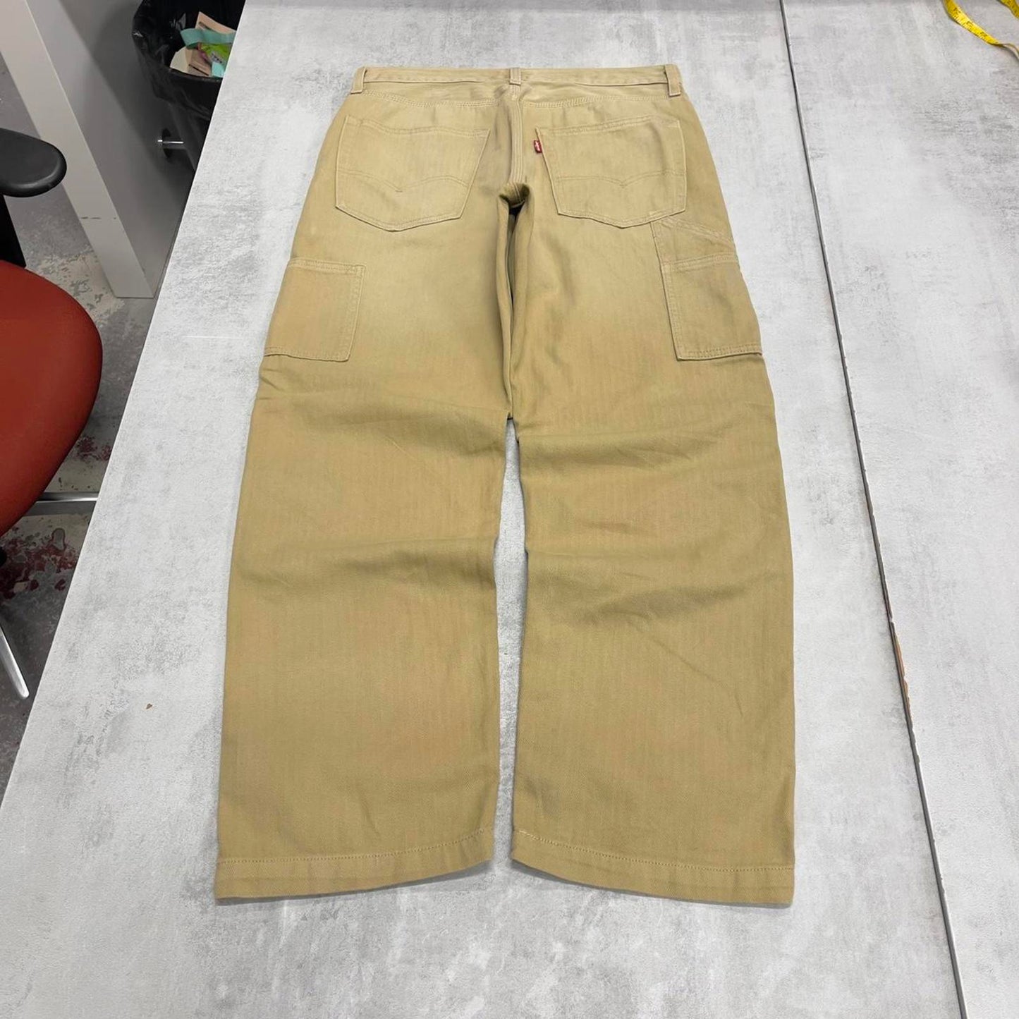 Levi's carpenter jeans W31L32 loose beige skater cargos