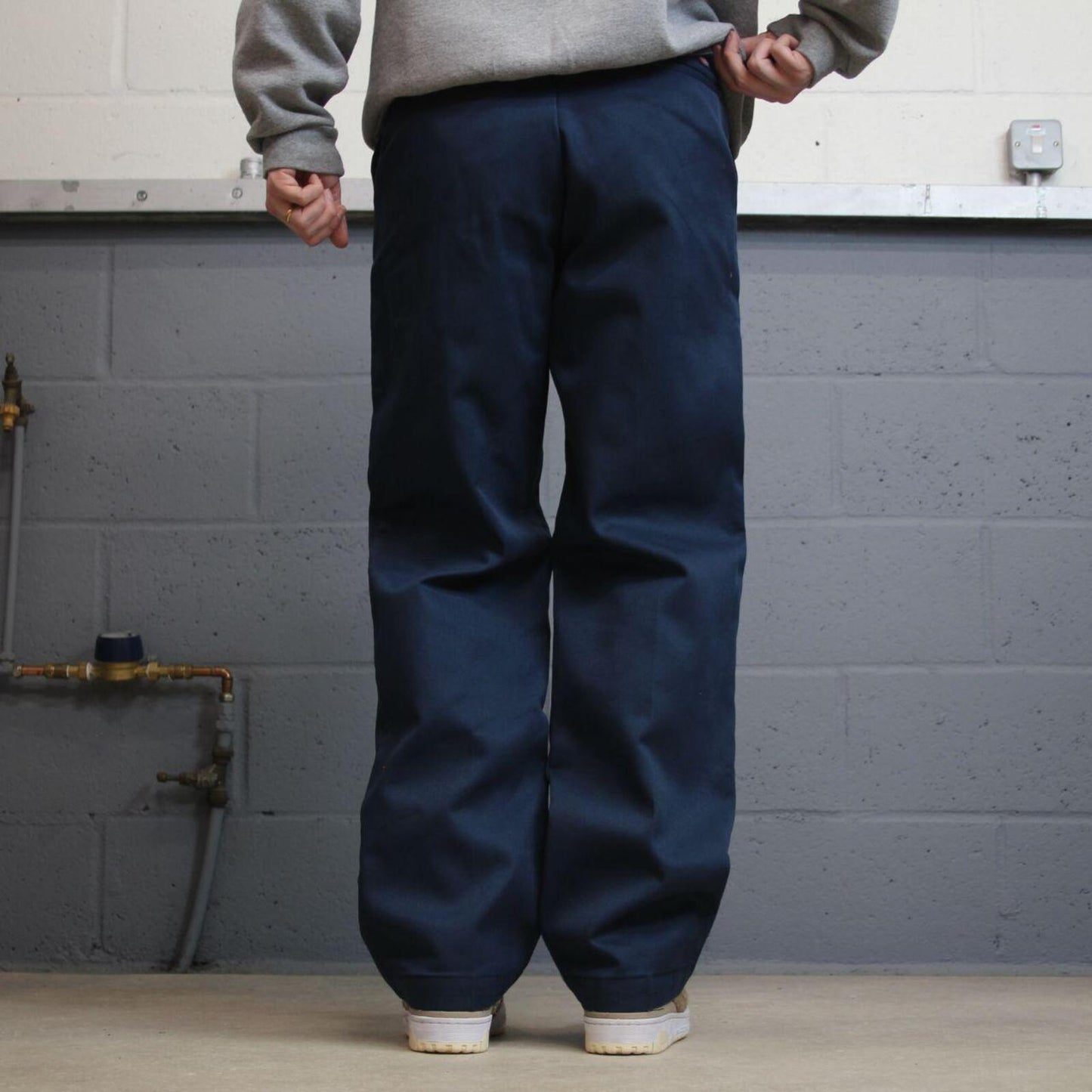 Vintage Dickies work pants fleece lined navy Twill chino skate style trousers