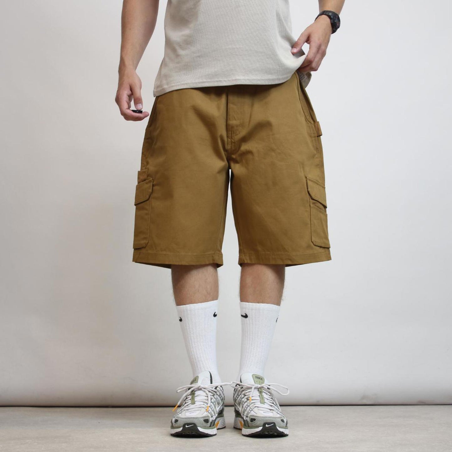 Baggy Tan Dickies cargo shorts W40
