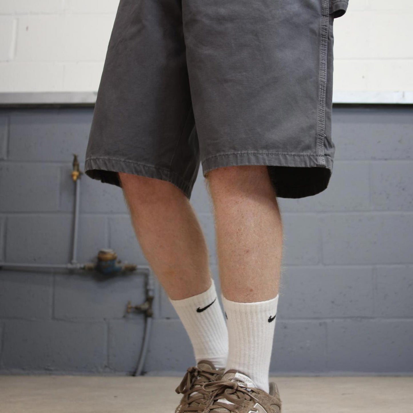 Grey Wrangler carpenter shorts W38