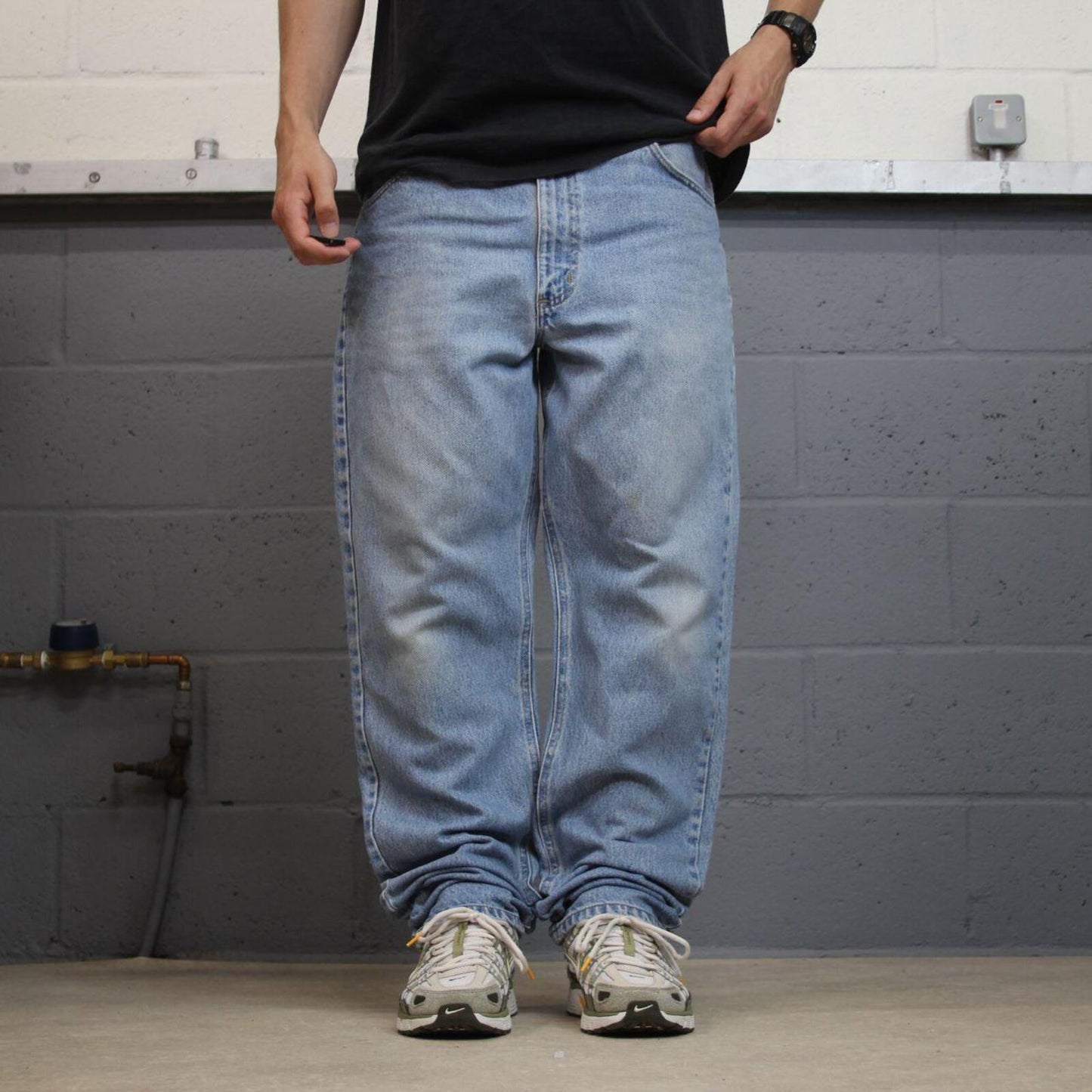 Carhartt jeans denim work pants blue Traditional fit 100% cotton skater style pants