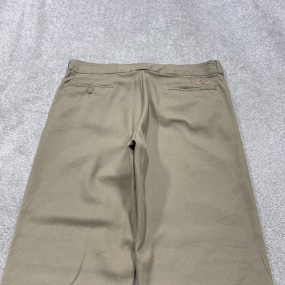 Dickies 874 skater work pants khaki W38L30 Loose original fit chino style skate trousers