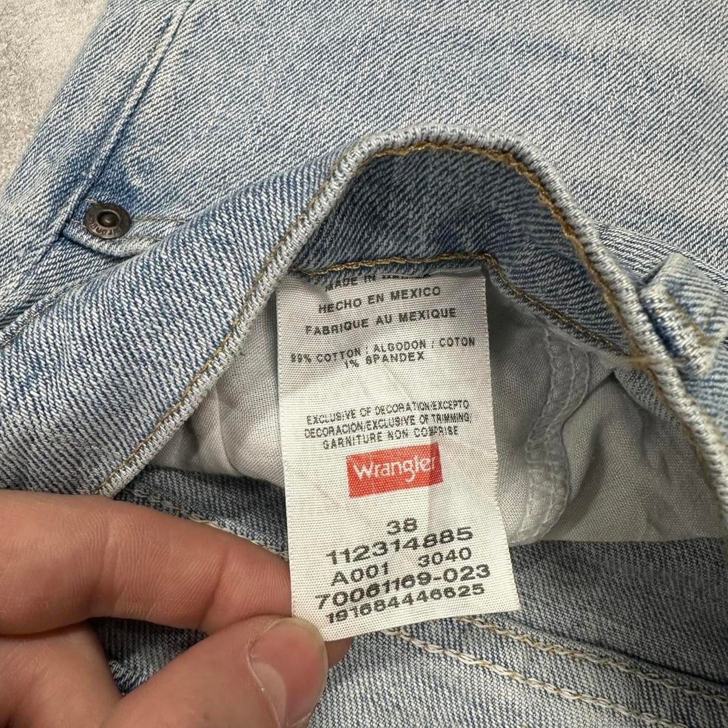 Mens Baggy Wrangler Jorts W38