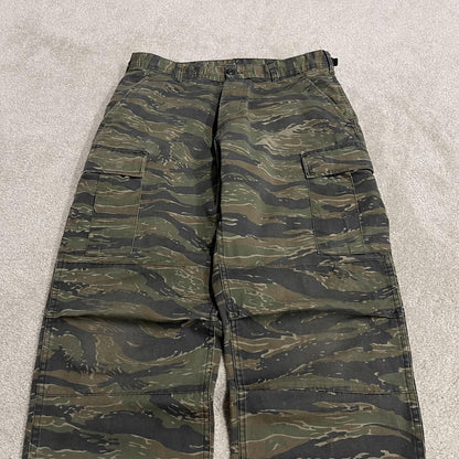 Vintage camo cargo pants y2k utility green Straight fit camouflage combat cargos