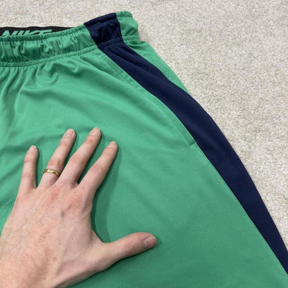 Loose Nike sports shorts y2k green Casual style comfy loose floaty summer gym shorts