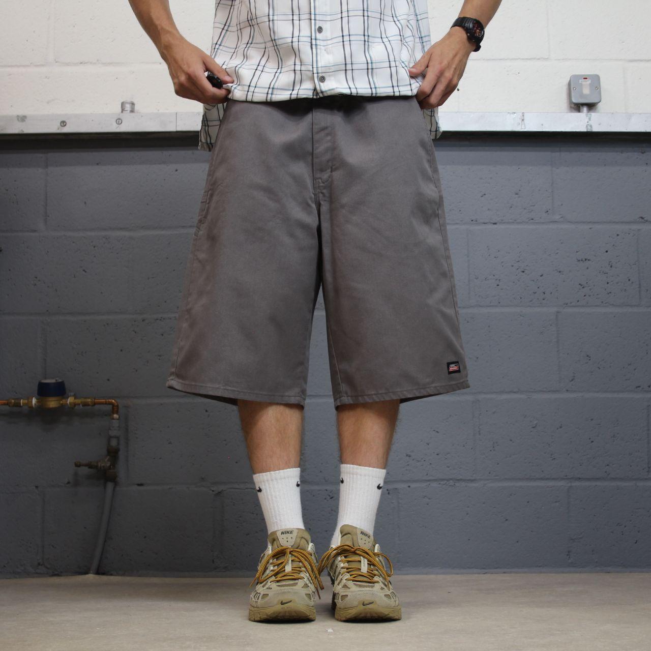 Dickies baggy chino shorts carpenter grey Chino style skater shorts long loose fit festival