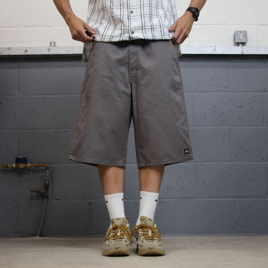 Dickies baggy chino shorts carpenter grey Chino style skater shorts long loose fit festival