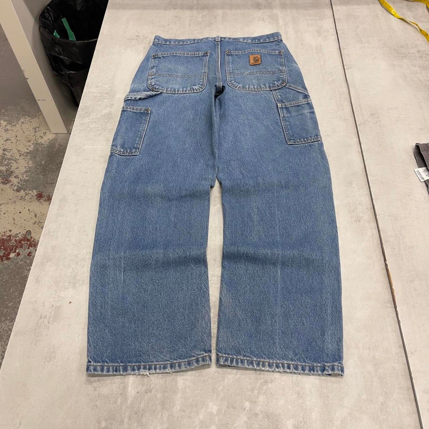 Baggy blue Carhartt double knee carpenter jeans W38L32 90s style thick denim wide leg cargos