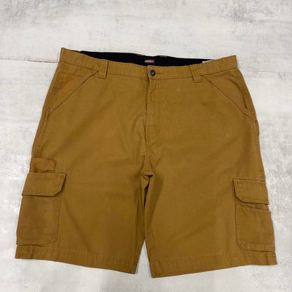 Tan Dickies cargo shorts W38