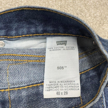 Vintage Levis 505 jeans y2k 90s skater style W40L29 blue 5 pocket 100% cotton denim pants