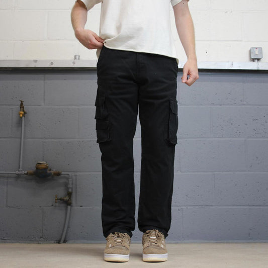 Mens black Wrangler cargo trousers W32 L30