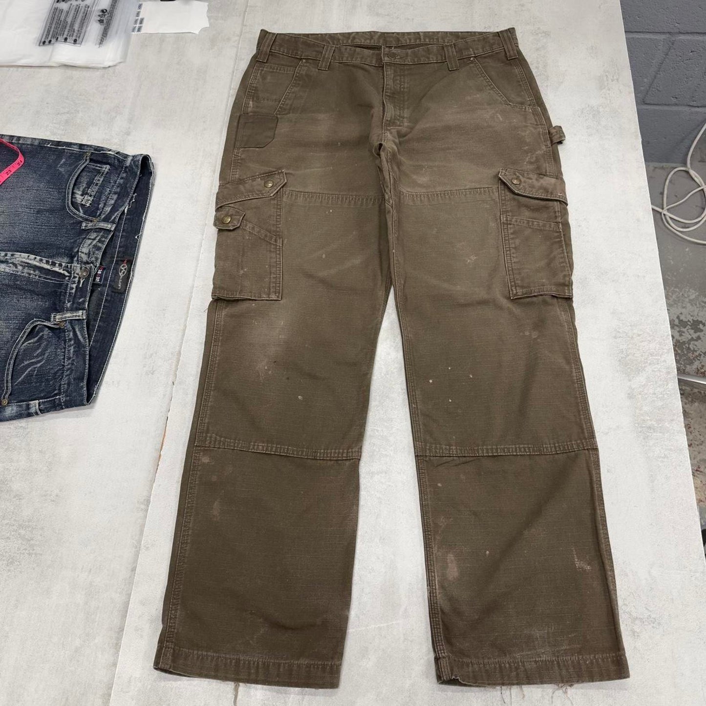Carhartt carpenter pants W38 L32 khaki canvas 90s style skater cargo trousers utility pockets