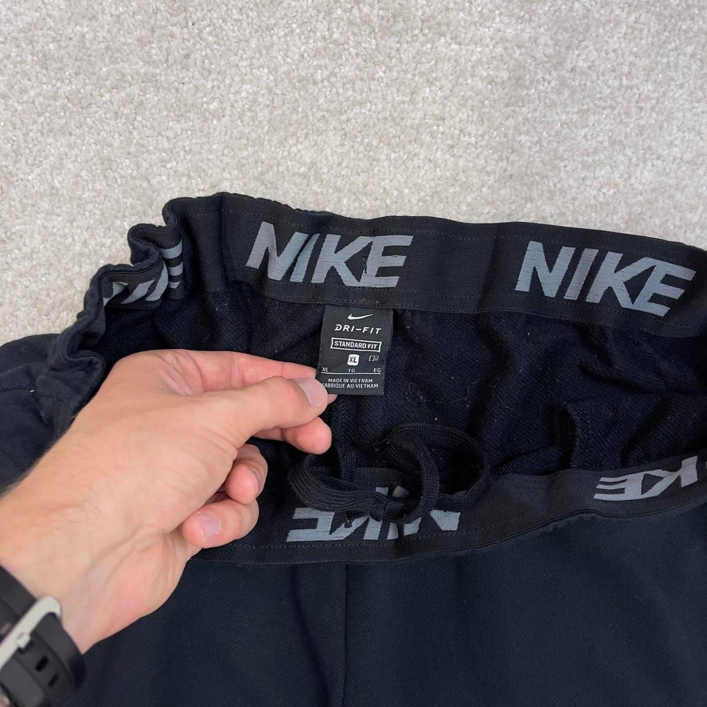 Loose Nike Trackies XL Black y2k 00s style Dri-Fit joggers print swoosh logo