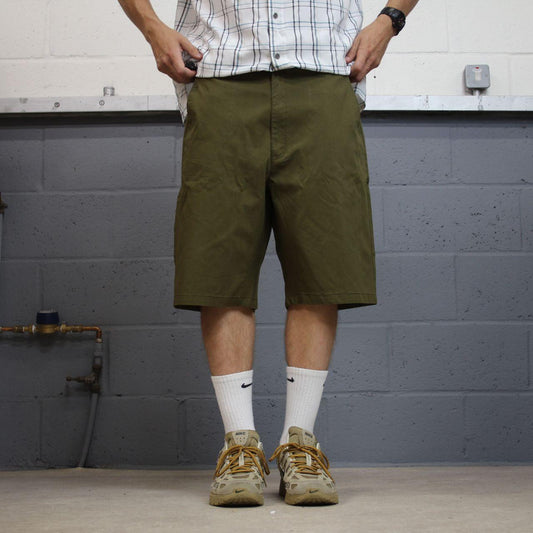 Dickies carpenter chino shorts green Chino style skater shorts loose leg festival