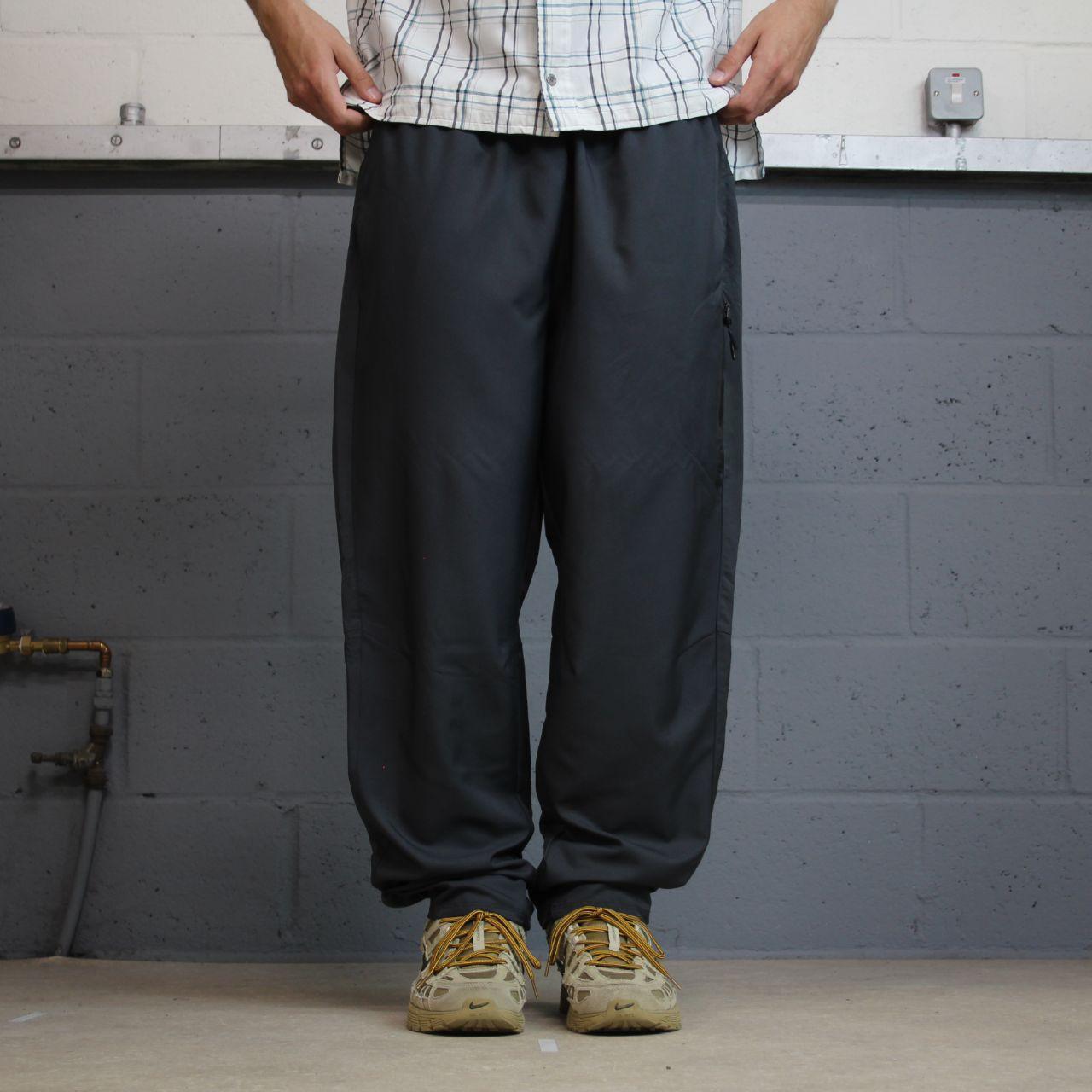Y2K Fila tracksuit bottoms loose grey XXL Floaty leg 2000s style casual track pants