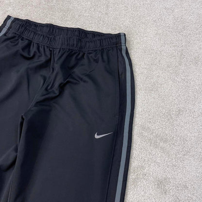 Baggy Nike Trackies Large Black y2k 00s style loose wide leg joggers embroidered logo side stripe
