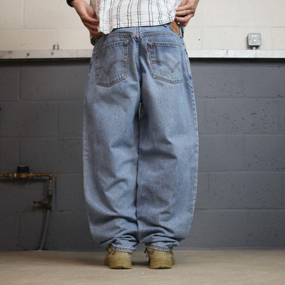 Levi’s 560 baggy jeans y2k W36L30 blue denim red tab logo y2k pants