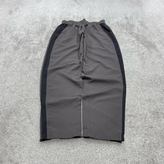 Vintage y2k baggy Under Armour tracksuit bottoms grey Wide leg print logo track pants ankle zips