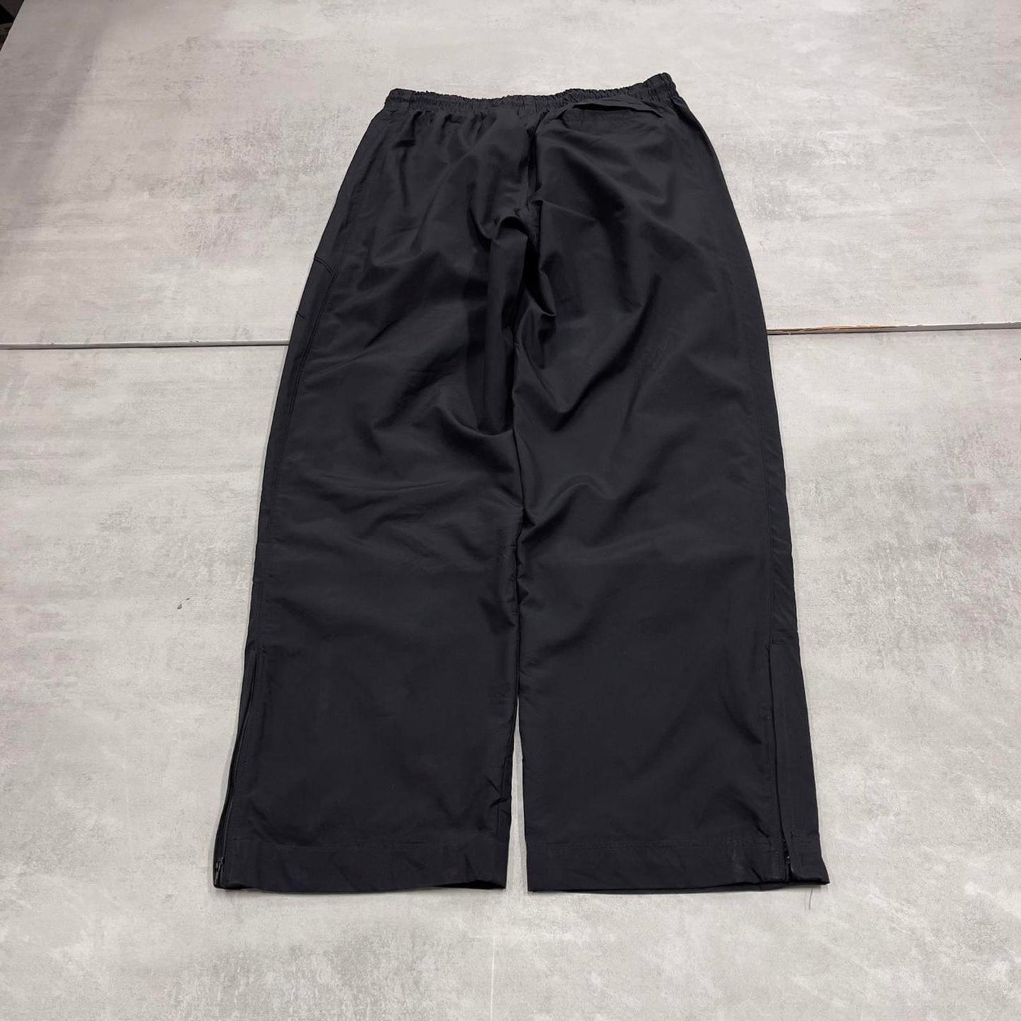 Baggy Nike Trackies M Black y2k 00s style loose wide leg joggers swoosh logo soft lining