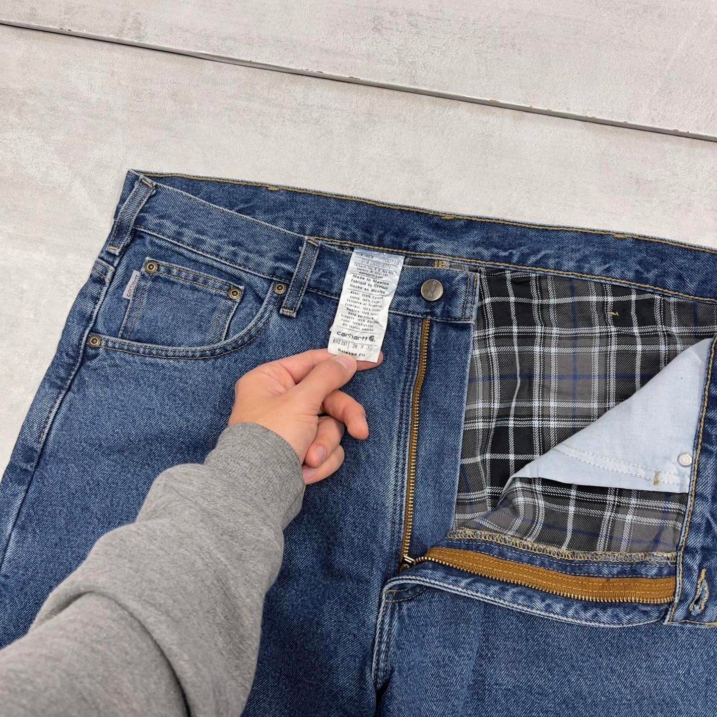 Blue Carhartt jeans W38L30 vintage 90s style skater relaxed fit flannel lined pants