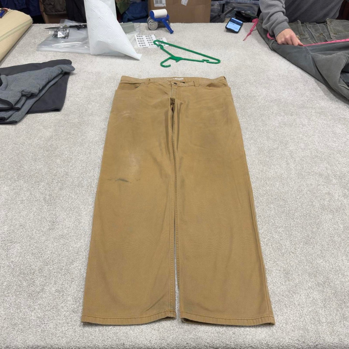 90s vintage Carhartt carpenter pants W38L32 Mens beige relaxed y2k style canvasy cargos trousers