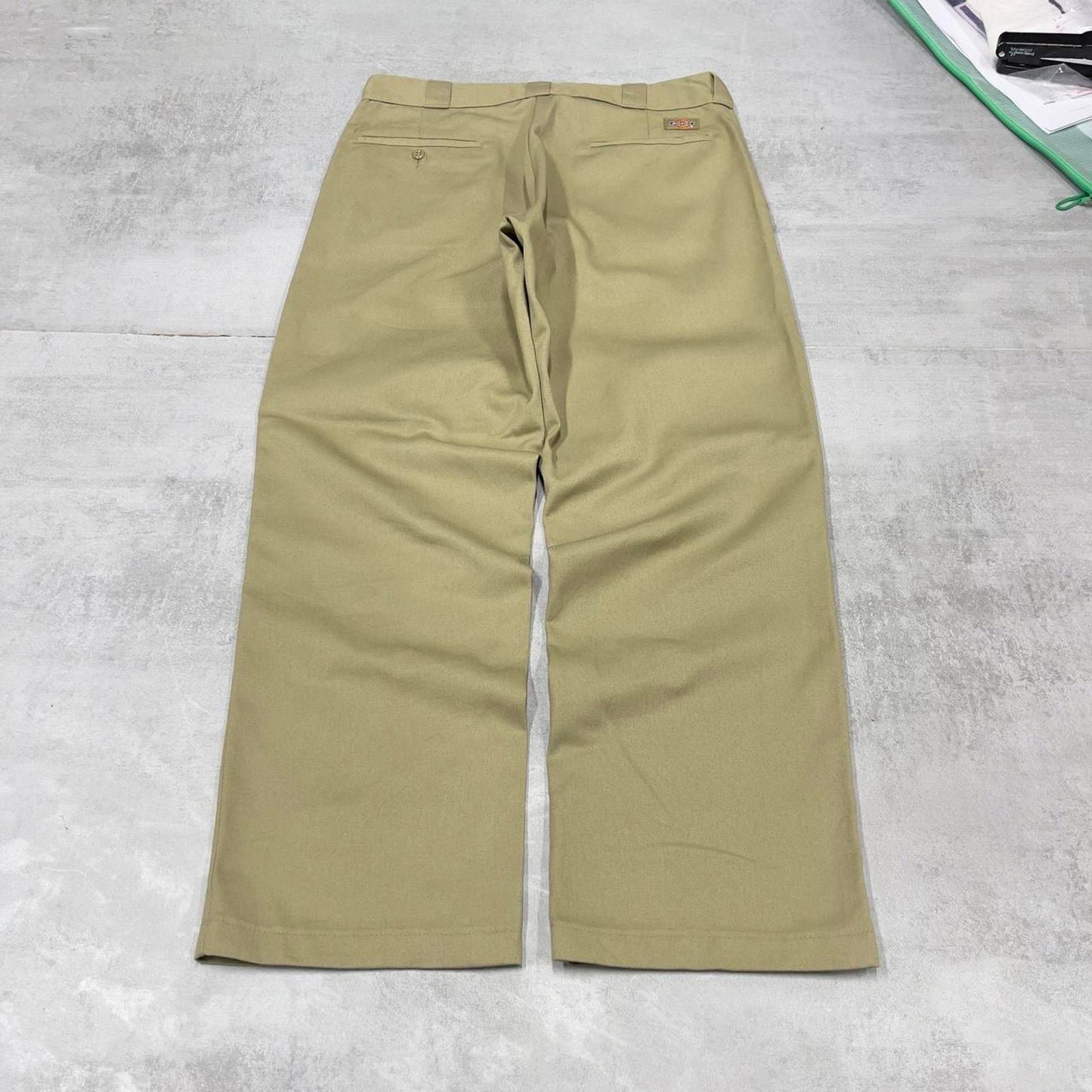 Khaki Dickies 874 Pants loose original fit twill chino style skater pants