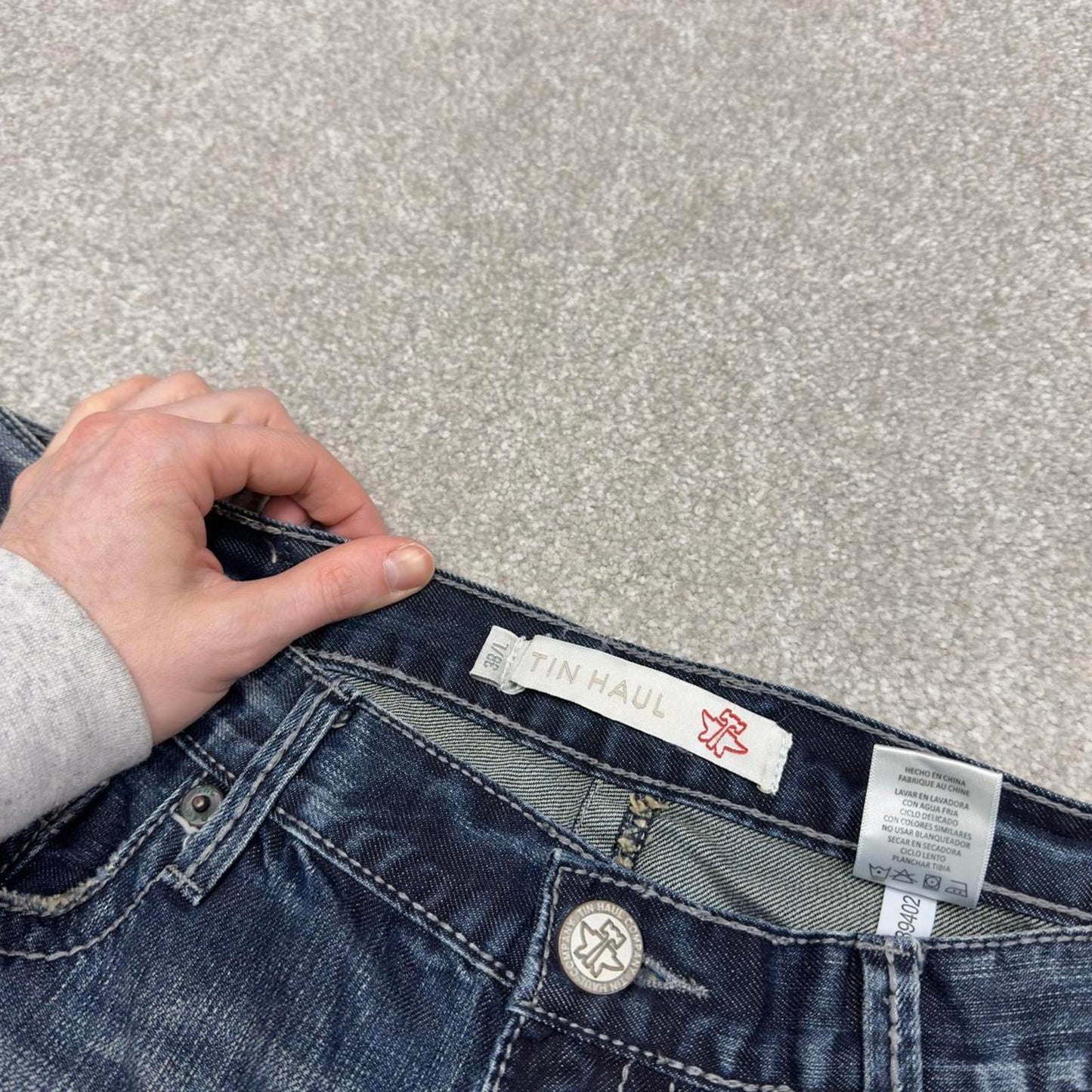 Y2K skate jeans straight leg leg blue Loose Tin Haul denim skater 00s style pants