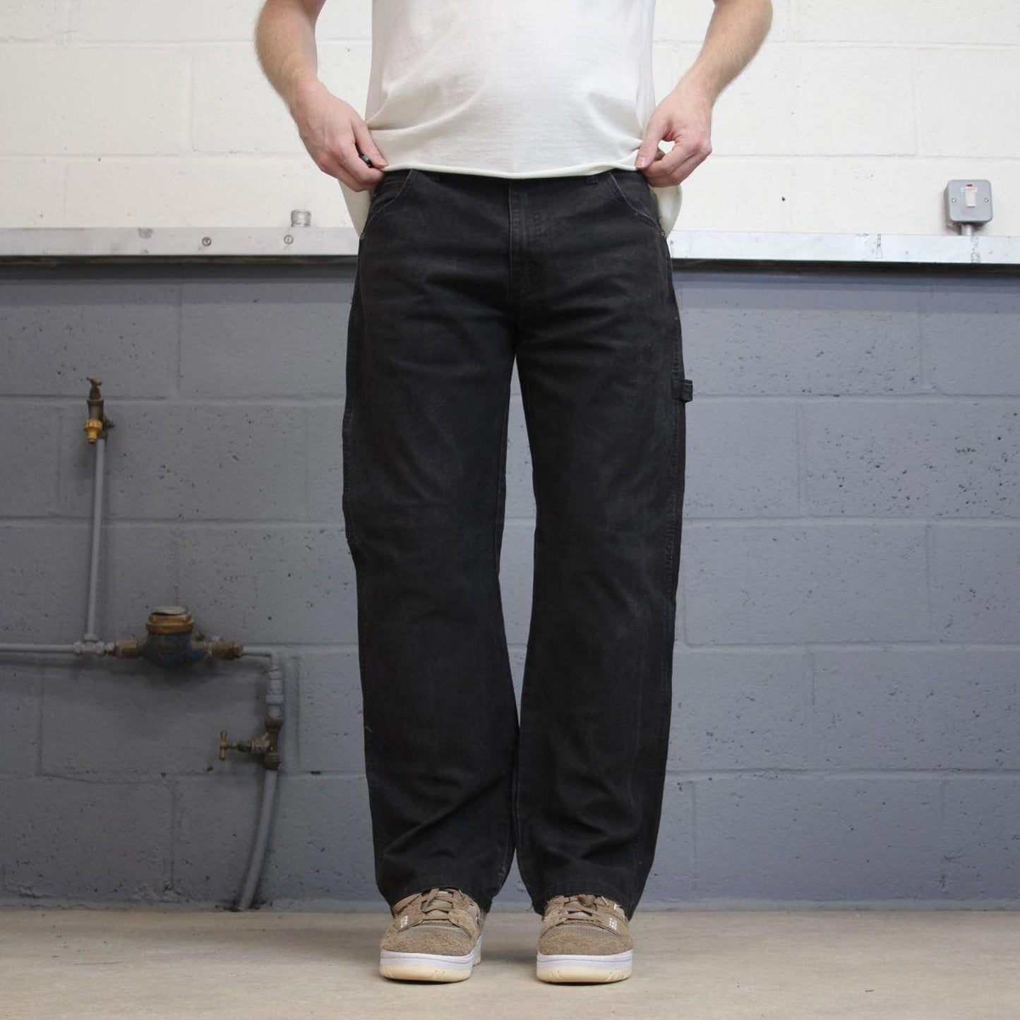 Loose Dickies carpenter jeans W32L30 90s skate style black thick canvas cargos