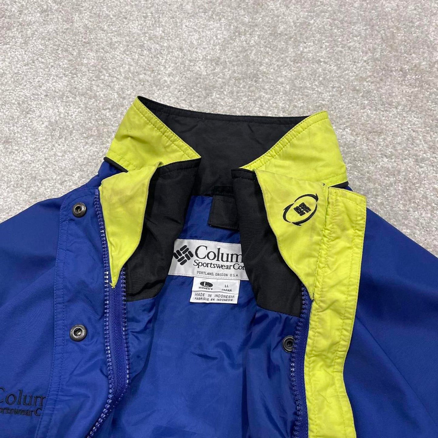 00s Columbia technical windbreaker jacket L women's y2k style navy hooded adjustable autumn