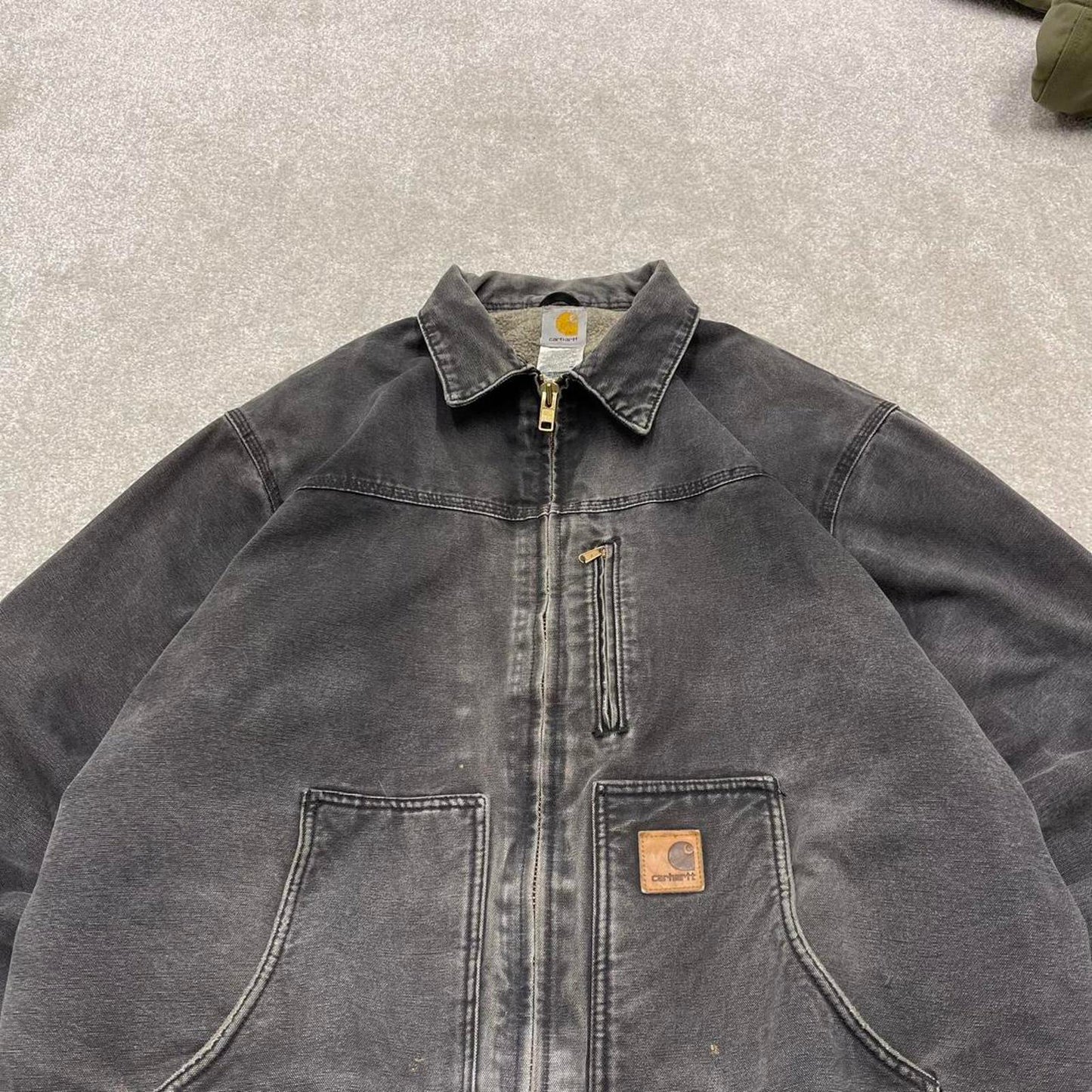 Black Carhartt Ridge jacket winter 90s style 2XLT loose sherpa lined canvas workwear overcoat canvas