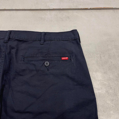 Navy Levis XX Chino shorts W38