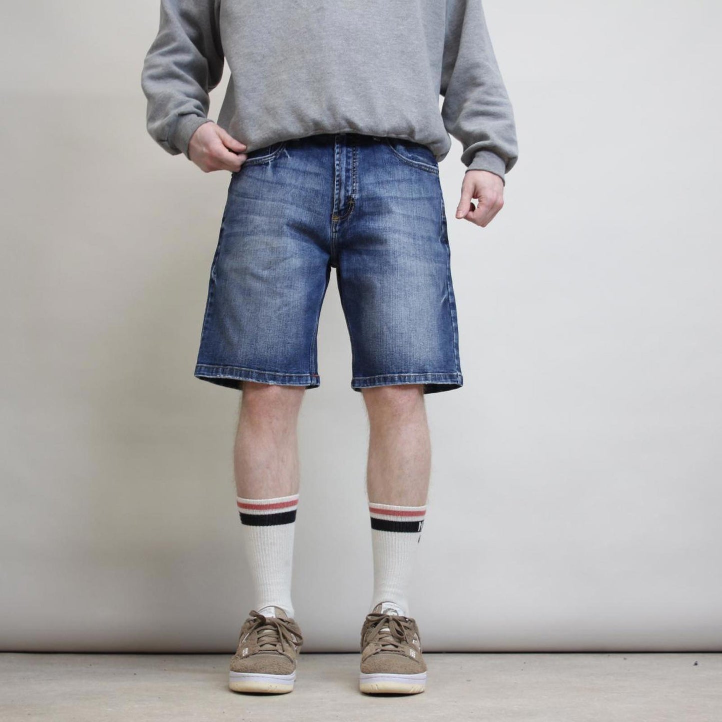 Blue Wrangler jean shorts W36