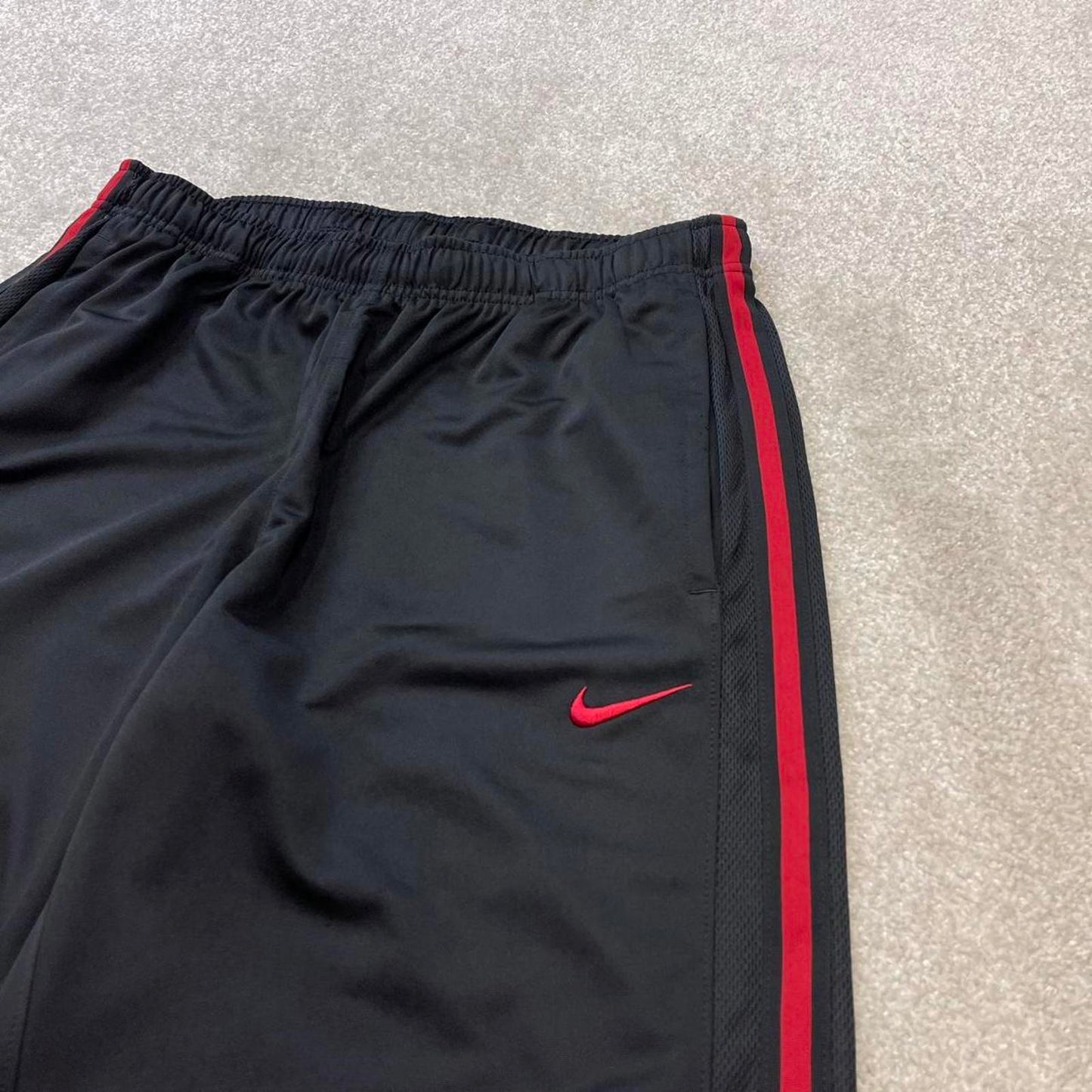 Black baggy Nike trackies Large loose y2k style joggers embroidered Swoosh track pants side stripes