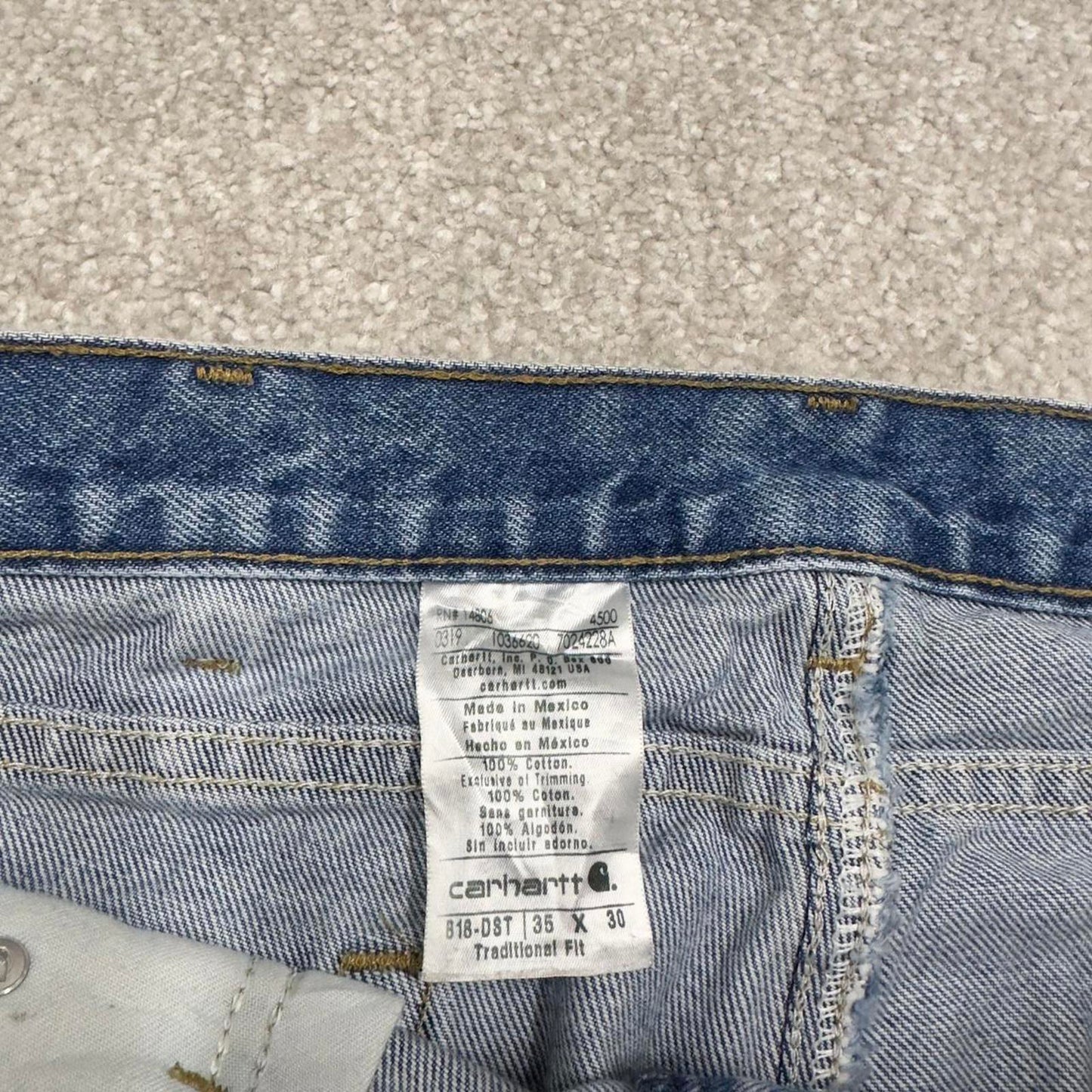Vintage Carhartt jeans blue denim W35L30 90s skater style straight leg 5 pocket jeans workwear