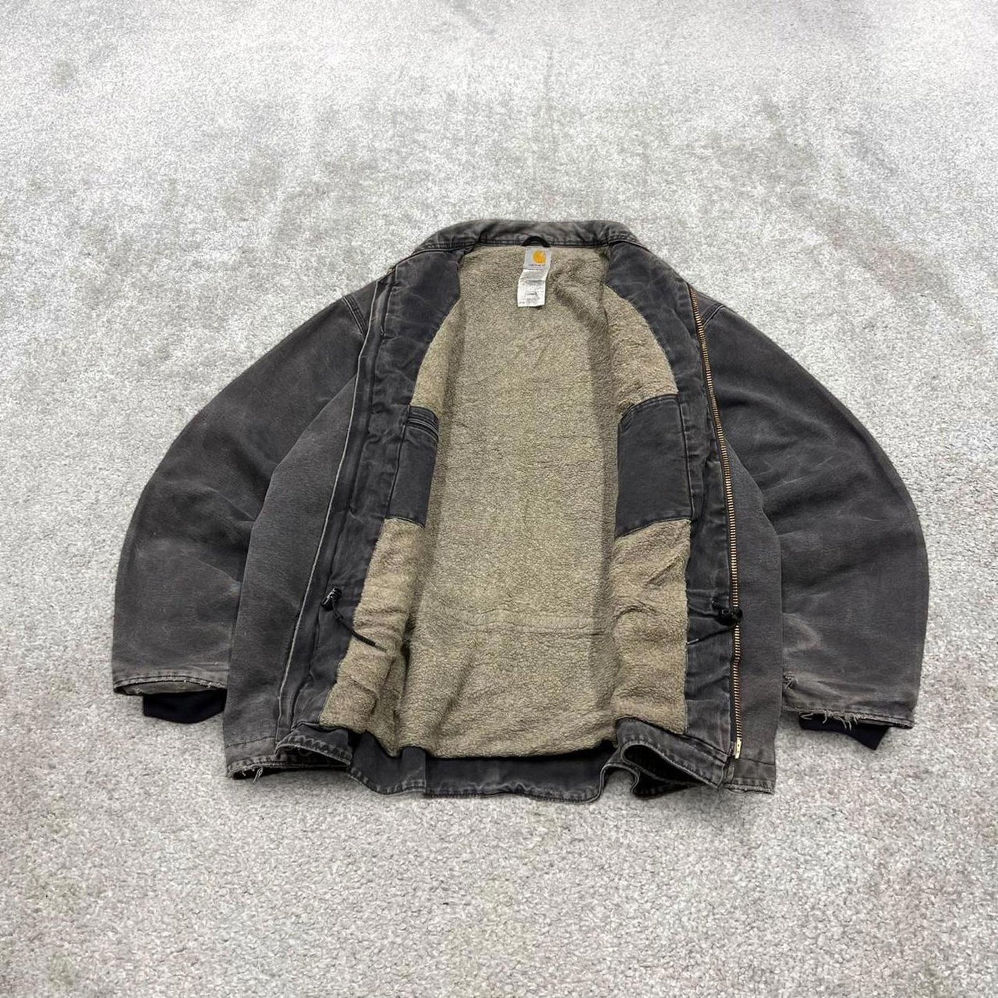Black Carhartt Ridge jacket winter 90s style 2XLT loose sherpa lined canvas workwear overcoat canvas