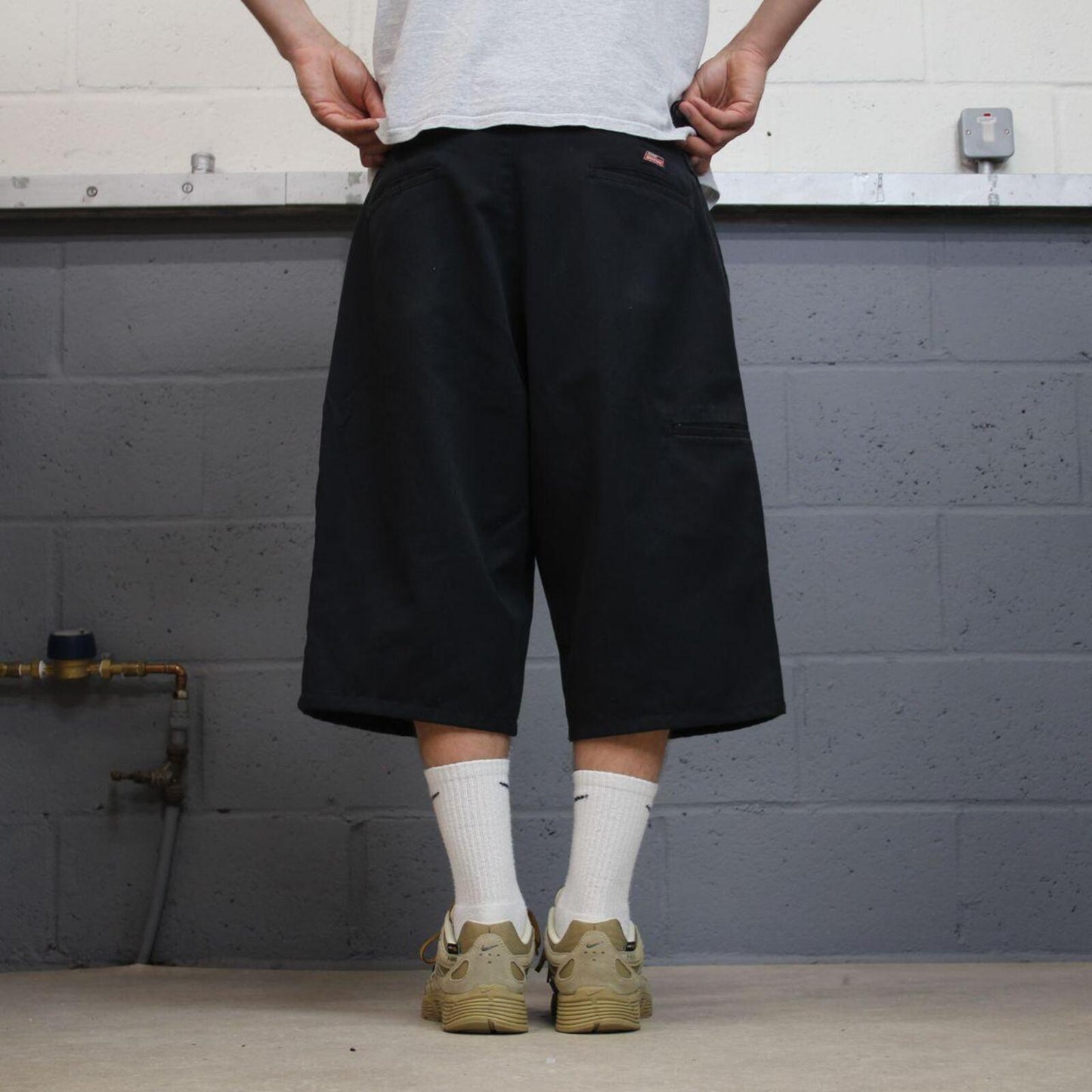 Dickies carpenter shorts chino black Chino style skater shorts long loose leg festival